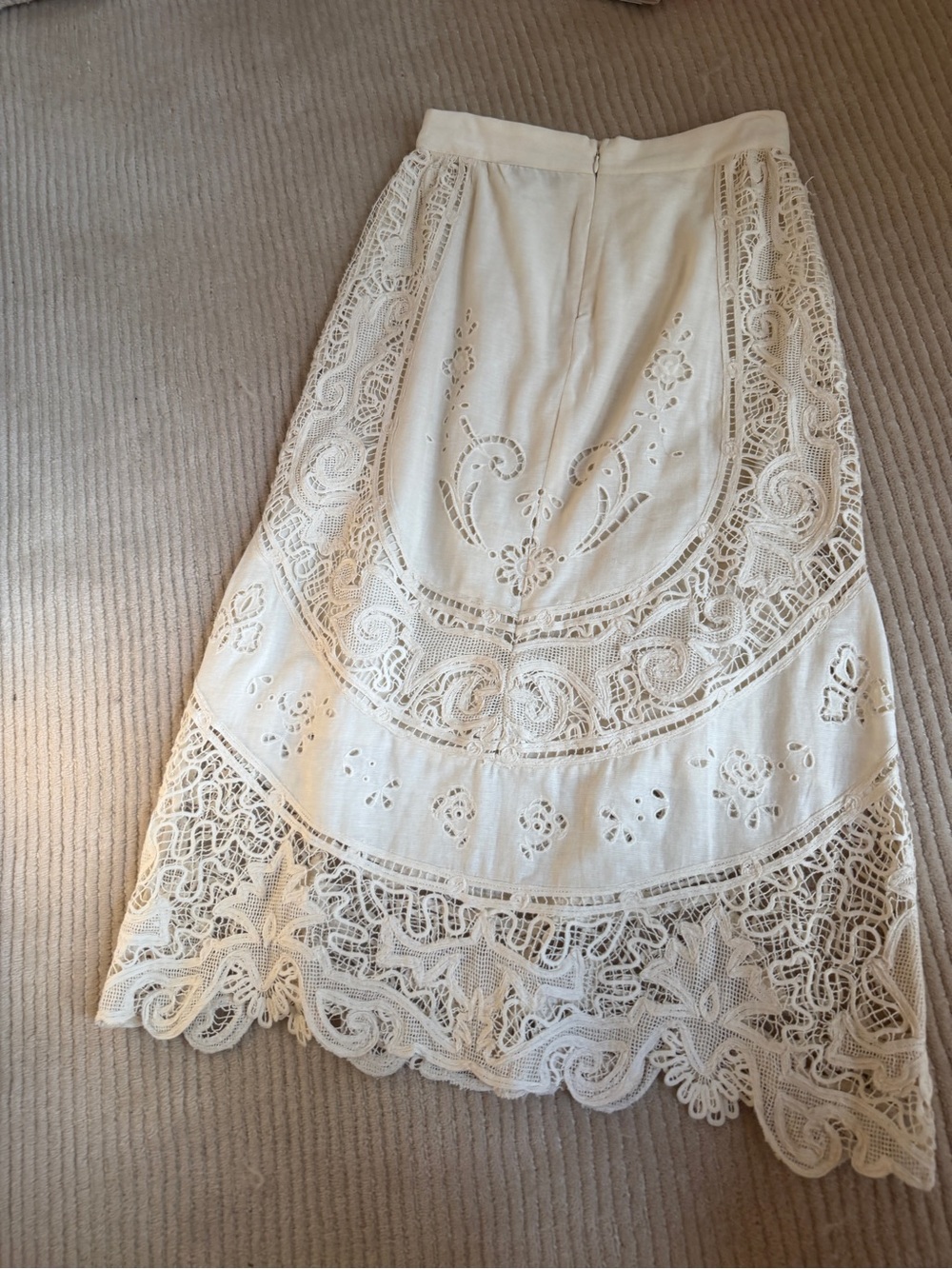 Sea New York Women’s Cream Lace Midi Skirt - Picture 4 of 4